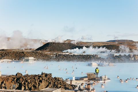 De Reykjavík: excursão de um dia aos vulcões e à lagoa azul