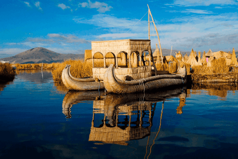 Private excursion to the Uros islands by traditional boat