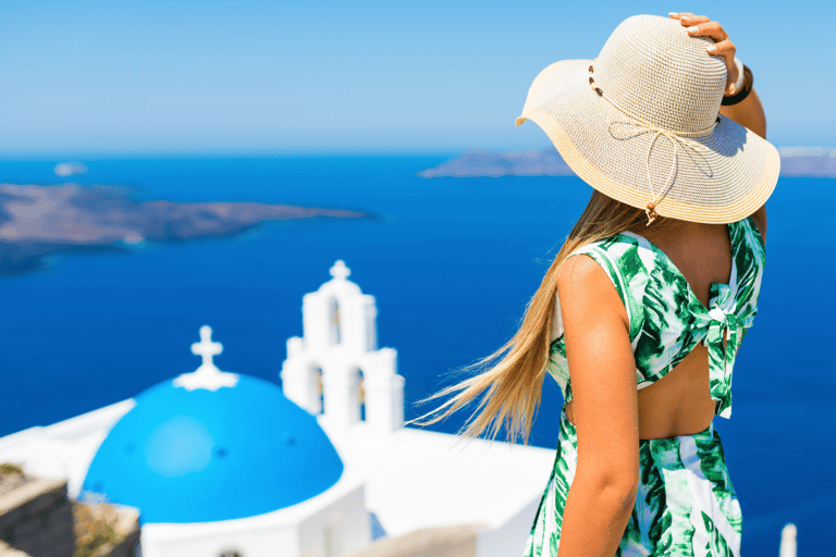 Santorini: tour panorámico de Firostefani y Oia en minibúsTour semiprivado de 3 horas