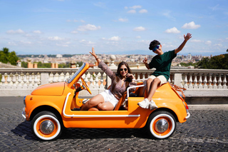 Deluxe Vintage Cabriolet Fiat 500 city tour and Photoshoot