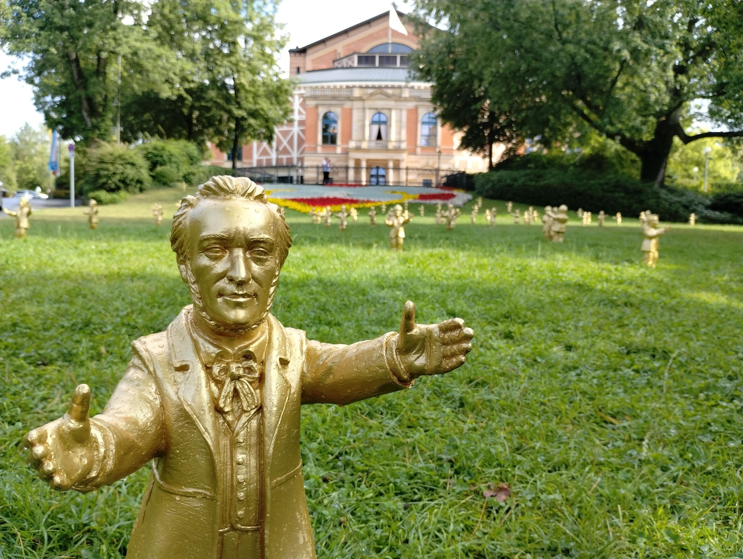 Bayreuther Festspiele - geführte Tour am grünen Hügel für Erstbesucher