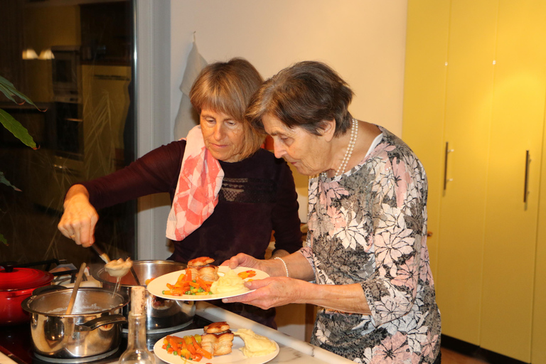 Suíça: Experiência gastronômica na casa de um morador localJantar com concerto clássico