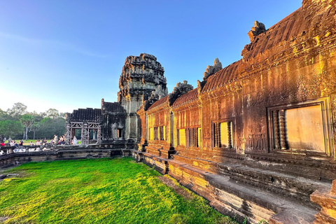 Siem Reap: Angkor Wat Sunrise/Set Tour with Japanese Guide Angkor Wat Sunrise Private Tour with Japanese Guide