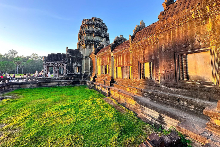 Siem Reap: Angkor Wat Sunrise/Set Tour with Japanese Guide Angkor Wat Sunrise Private Tour with Japanese Guide
