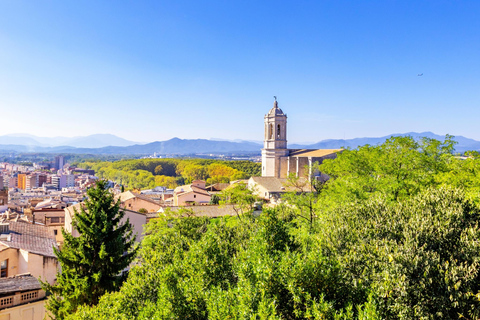 Barcelona: Private Tour Besalú - Girona and &quot;Diamond Head&quot; of Catalonia