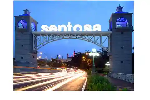 Singapore: Sentosa Light and Sound Car Tour