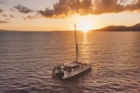 Lanzarote: Dolphin-Watching Sunset Cruise with Transfers