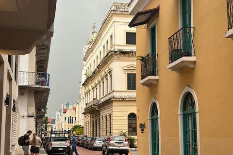 Panama Canal and Old Town City tour - Private