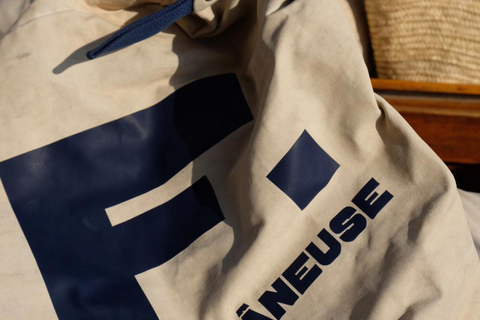 Marseille: Cruise in the calanques, lunch and Provence wines Marseille: Cruise through the calanques, lunch, and Provence wines