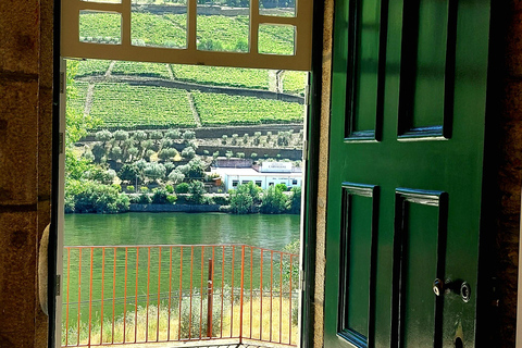 Douro Valley: Private Wine Tour with Lunch