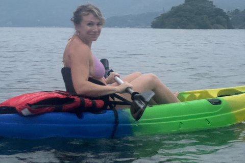 San Salvador: Wycieczka kajakowa o wschodzie słońca po jeziorze Ilopango z odbiorem