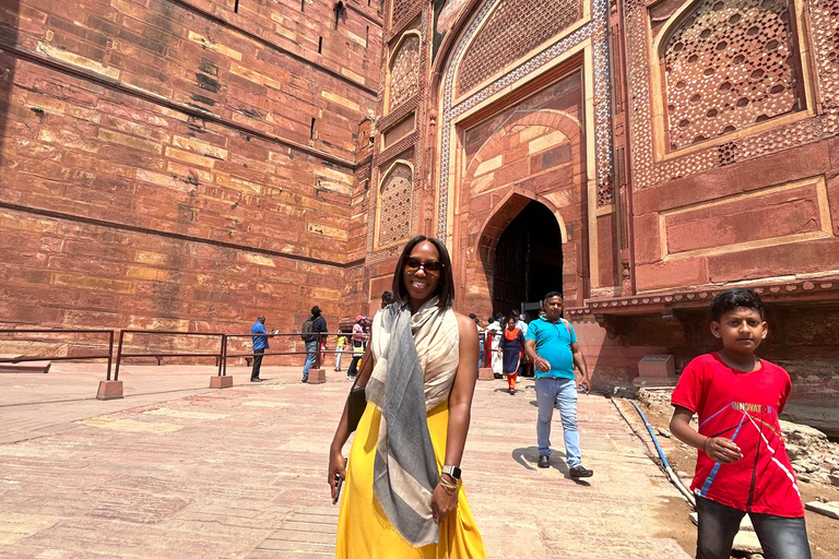 Samma dag Fatehpur Sikri-tur med Agra fort