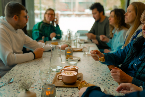 A Taste of Bergen Food Tour with Fløibanen Funicular