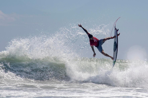 Stranden i Jaco Surfing i Costa Rica - Alla nivåer och åldrar