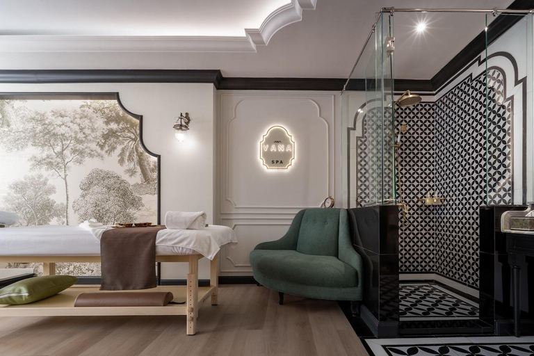 Bangkok: Thai Massage at Vana Spa (BTS Phrom Phong) Office Syndrome Therapeutic Massage (120 Min)