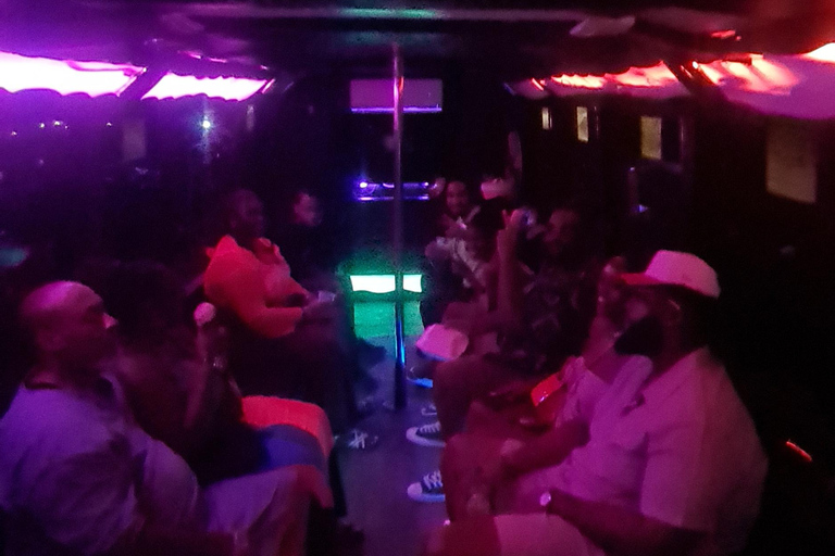 St. Maarten: Private Party Bus with Driver VIP Party Bus Rental with Driver (3Hours)