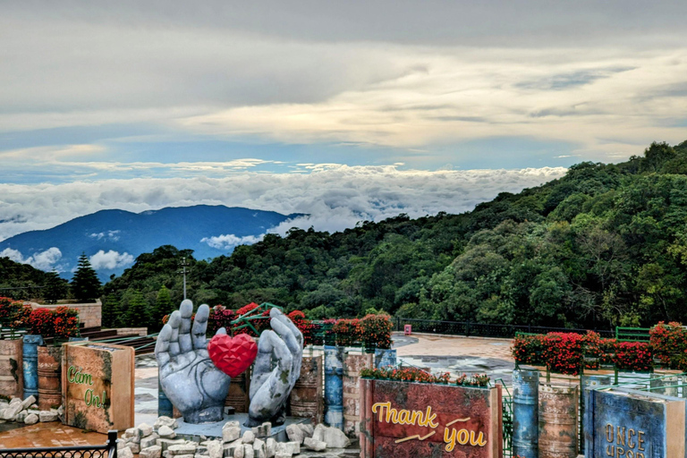 Chan May hamn: Privat bil till Golden Bridge och Ba Na Hills