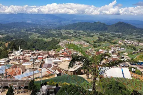 Nepal van Java Village & Elo River Rafting Tour