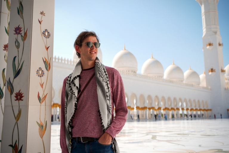 Z Dubaju: jednodniowa wycieczka do Abu Zabi i meczet Szejka Zayeda SUV-emWspólna wycieczka w języku angielskim