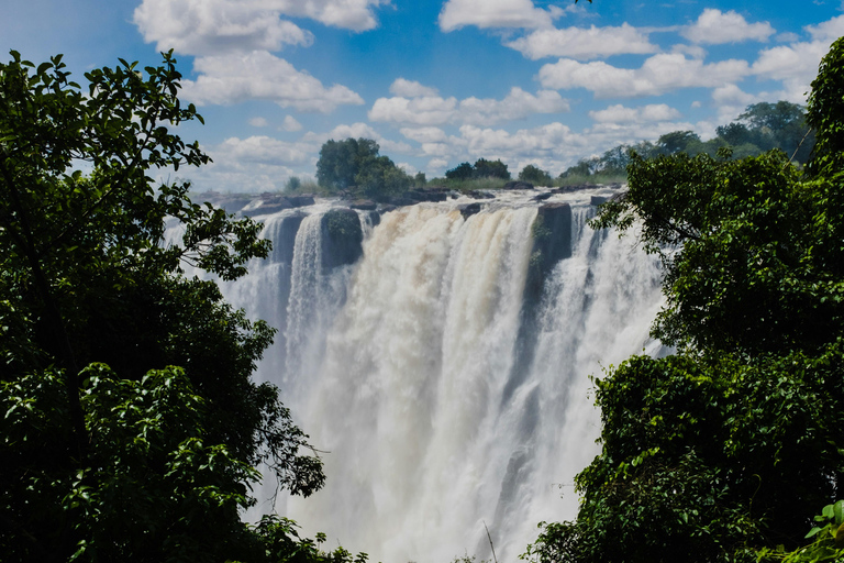 Livingstone: Mosi-oa-Tunya Park, Falls & Sunset Cruise
