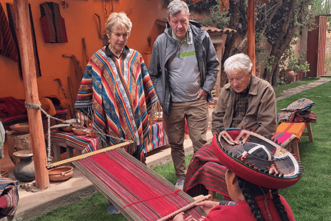 Sacred Valley – Experiential Tourism with Llama Walk and Andean Lunch Sacred Valley – Immersive Tourism with Llama Trek and Andean Lunch