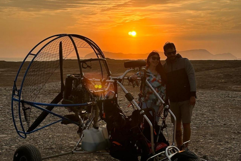 Lima: Paratrike Experience | Fly over the beaches of the Costa Verde