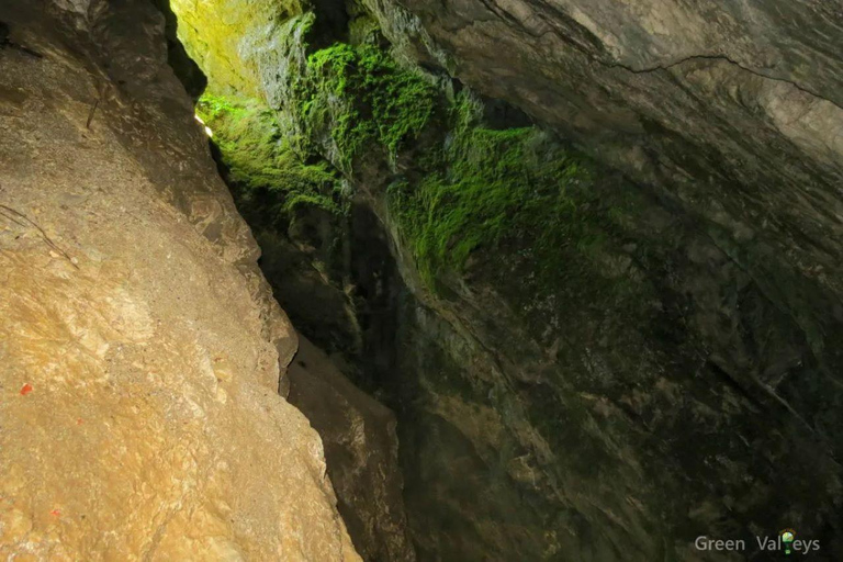 Plovdiv: Devil’s Throat & Yagodinska Caves Day Trip