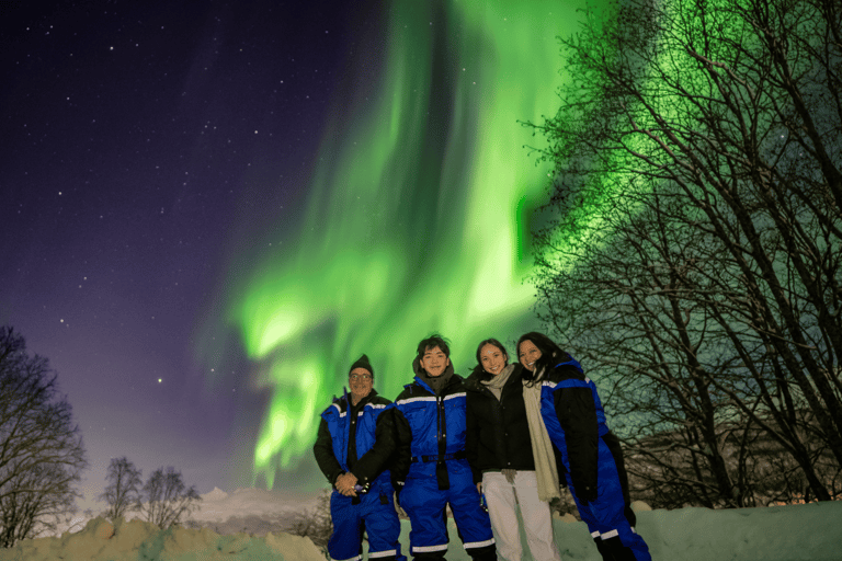 Tromsø: Small-Group Aurora Tour with Free Photos (8 Hours)