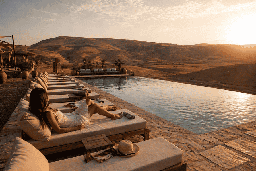 Marrakesch: Agafay – Kamelreiten, Pool & Mittag- oder Abendessen. Foto: GetYourGuide Marrakesch: Agafay – Kamelreiten, Pool & Mittag- oder Abendessen. Foto: GetYourGuide