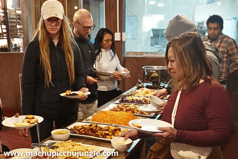 Von Cusco aus: Pallay Puncho Bergwanderung Tour mit Mittagessen