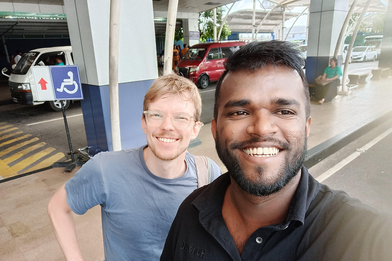 Colombo: Traslado privado do aeroporto para Galle com motorista-guia
