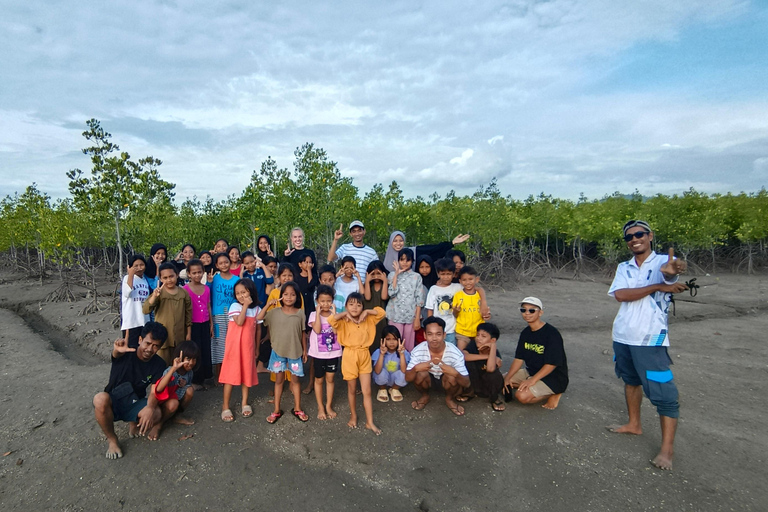 Bagek Kembar: Mangrove & Stingless Beekeeping Experience