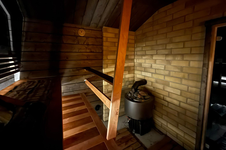 Private Traditional Sauna, Ice Dip and Dinner in the Wild