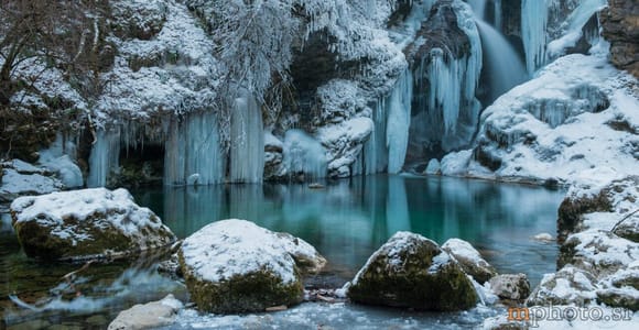 Wintertour nach Bled: Wasserfall in der Vintgar-Schlucht und slowenisches Mittagessen
