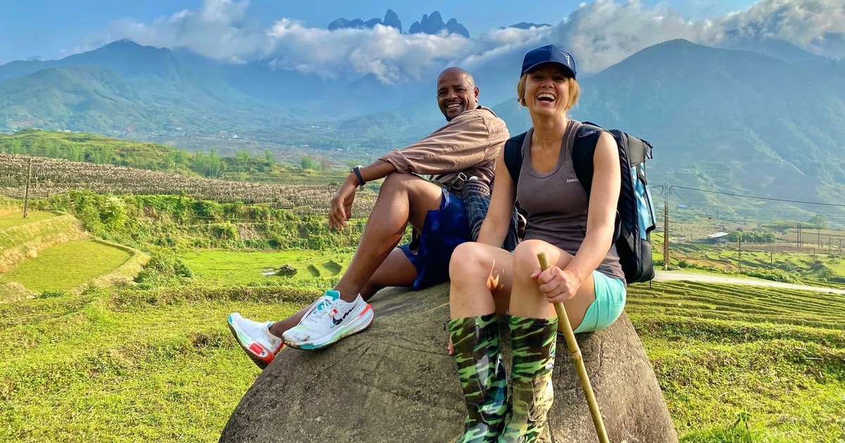 Sapa: Y Linh Ho, Muong Hoa Valley Trek & Village Experience