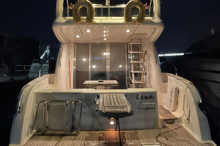 Visite luxueuse du port avec le Lexa, un yacht de 18 mètres