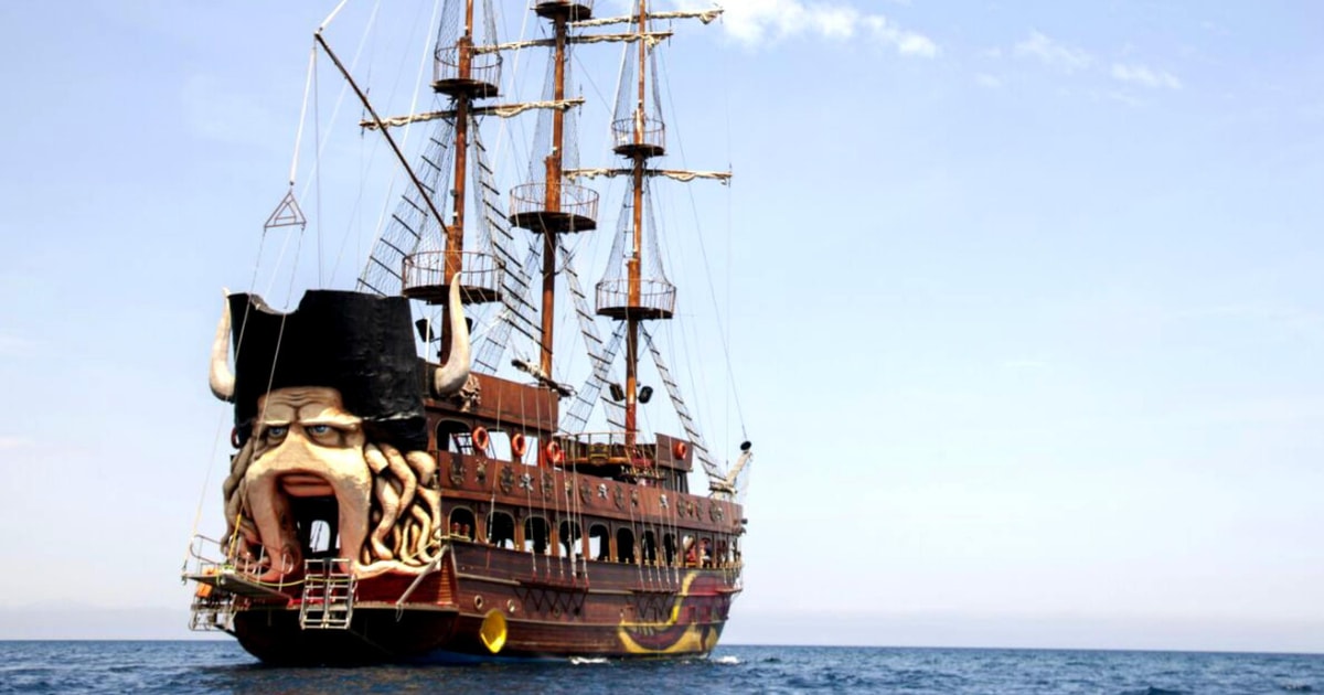 Experience the Thrill: Kemer Monster Boat Tour | GetYourGuide