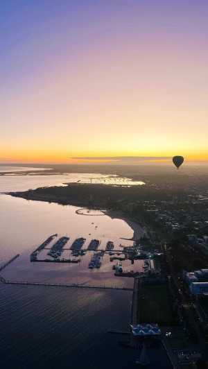 Geelong: Balloon Flight at Sunrise