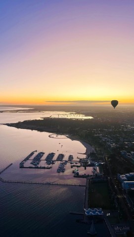 Visit Geelong Balloon Flight at Sunrise in Queenscliff