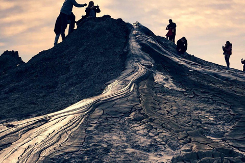 Gobustán, Volcanes de barro, Templo de fuego, Excursión a la Montaña de Fuego