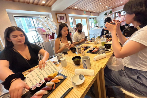 Tóquio: City tour guiado na cidade em Tsukiji conduzido por um guia de turismo da Uni Student