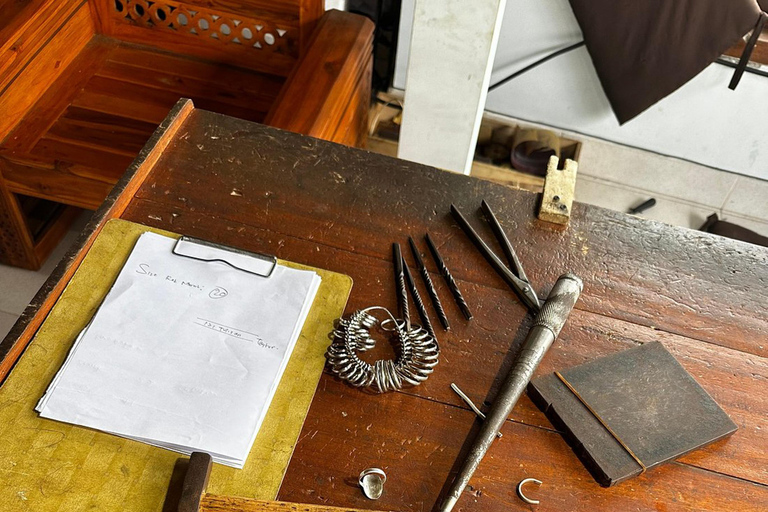 Ubud: Silver Making Class and Fireflies Evening Tour