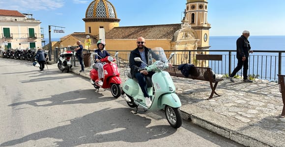 Positano: Amalfi Coast Sunset Vespa Tour with Guide