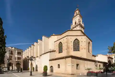Gandía: Entrada da Colegiata Insigne de Gandía