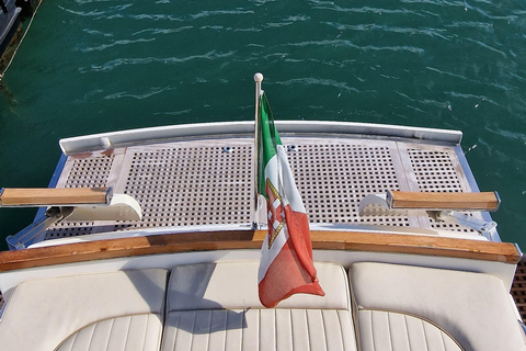 Private Amalfi Coast Boat Tour by boat with Aperitif & snack Private Amalfi Coast Boat Tour by Gozzo with Skipper & Drink
