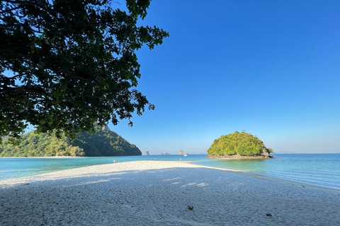 Amanecer en 4 islas Barco de lujo privado