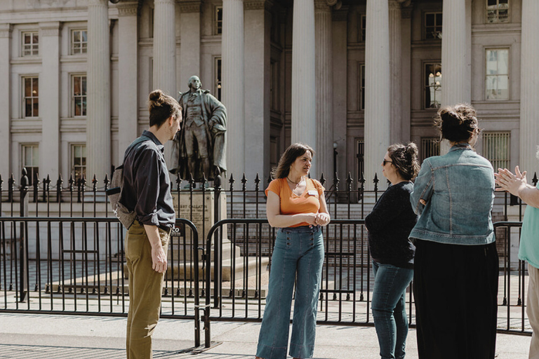 White House at Night: Scandals, Murder, Politics Adults Only