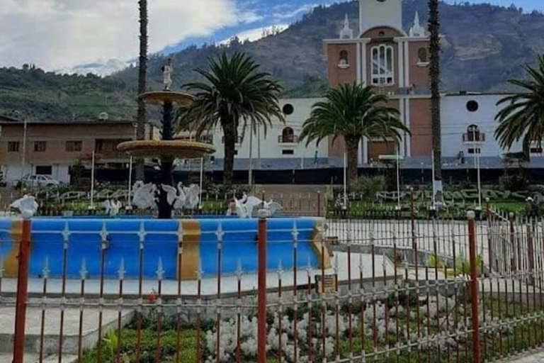 Huaraz: Heldag Laguna Llanganuco + Yungay + Carhuaz