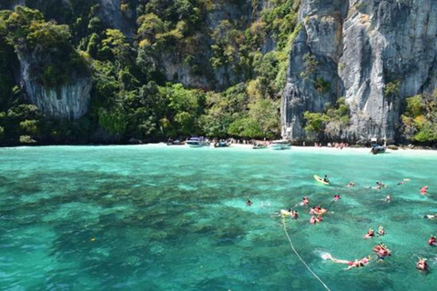 Phi Phi Island Övernattningspaket 2dagar,1natt och aktiviteter