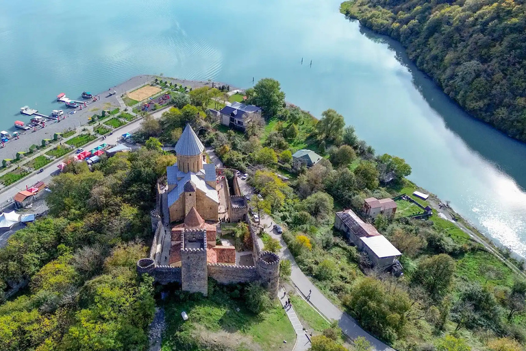 Tbilisi: 2-Day Kazbegi & Kakheti Tour with Wine Tasting